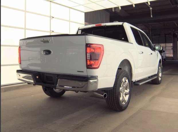 2023 Ford F-150 XLT photo 2
