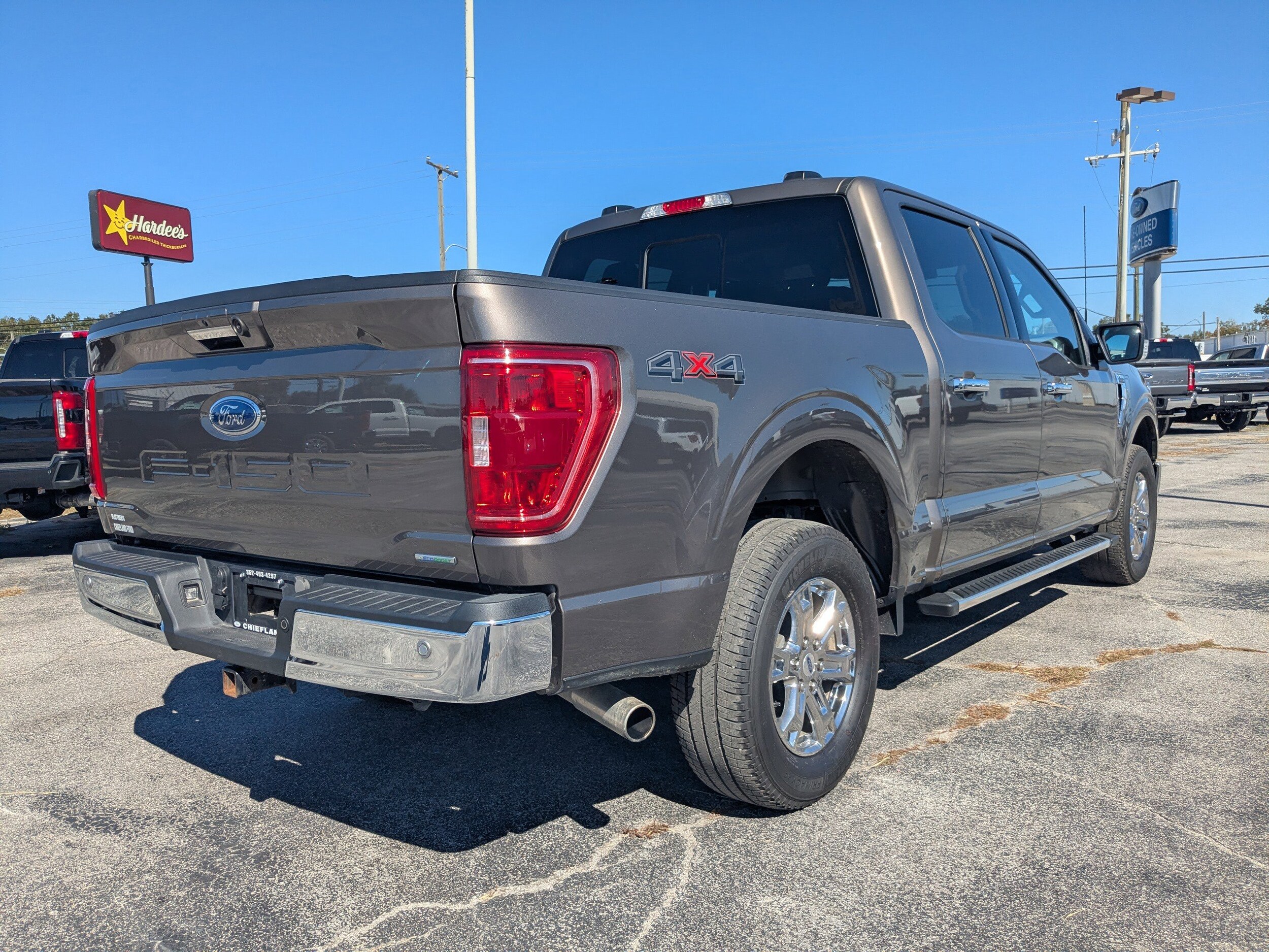 2023 Ford F-150 XLT photo 3