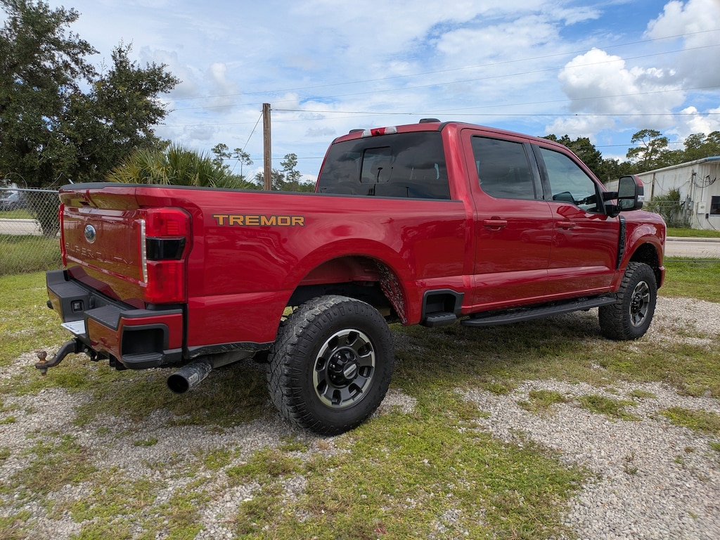 Used 2023 Ford F-250 LARIAT Truck Crew Cab