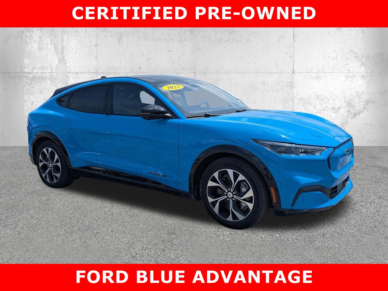 2023 Ford Mustang-Mach-e Premium's photo