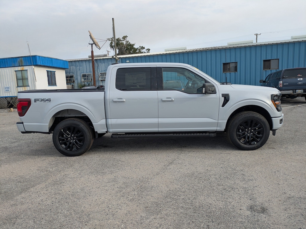 New 2025 Ford F-150 XLT Truck SuperCrew Cab