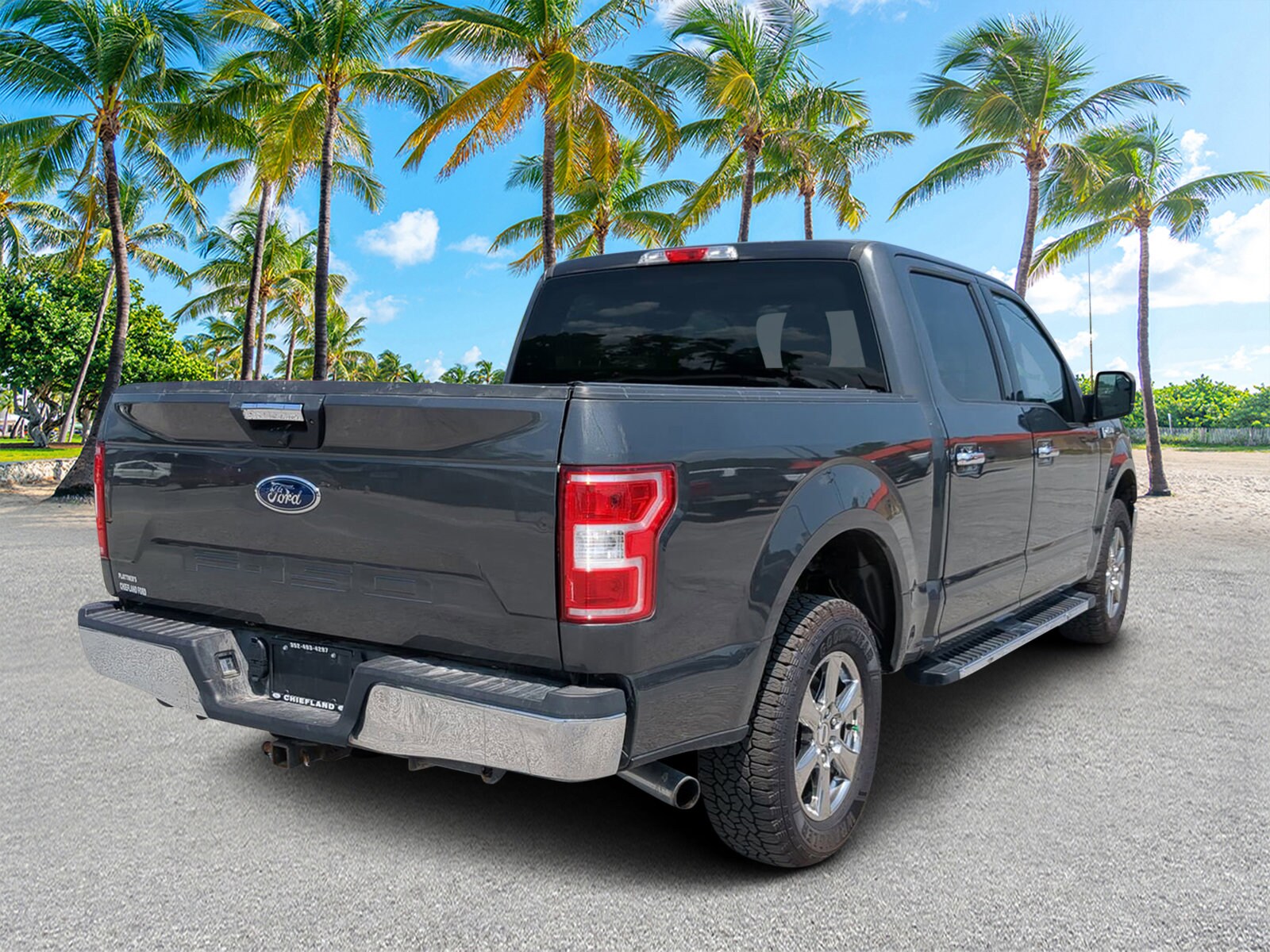 2020 Ford F-150 XLT photo 3