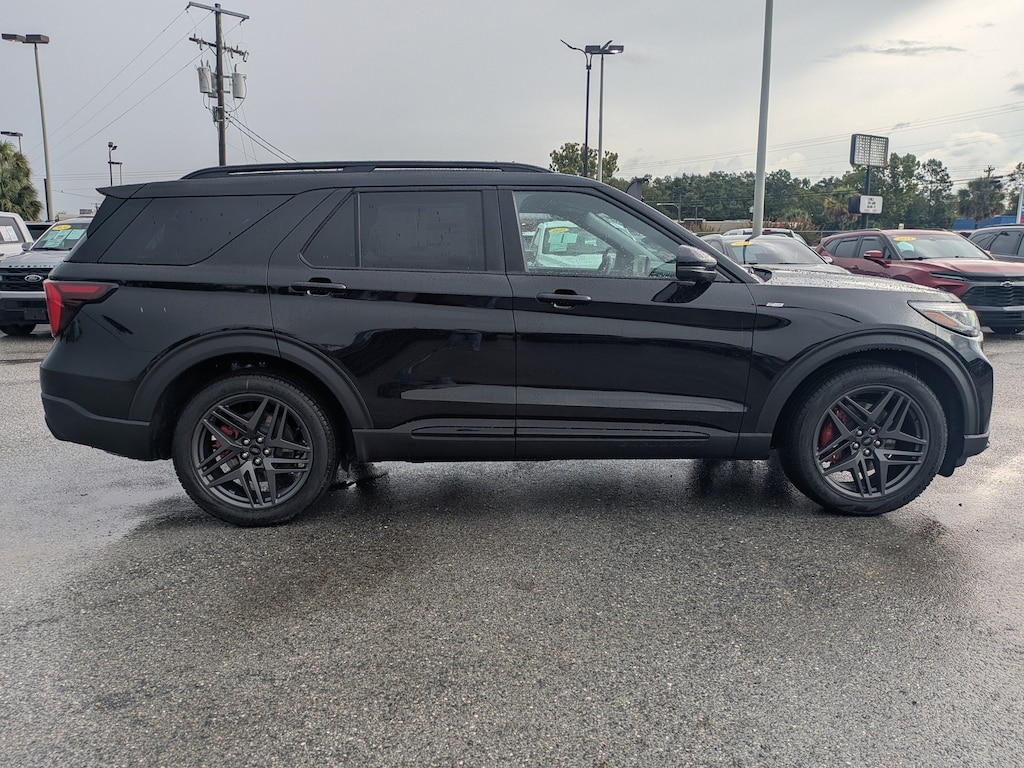 New 2026 Ford Explorer ST-Line SUV