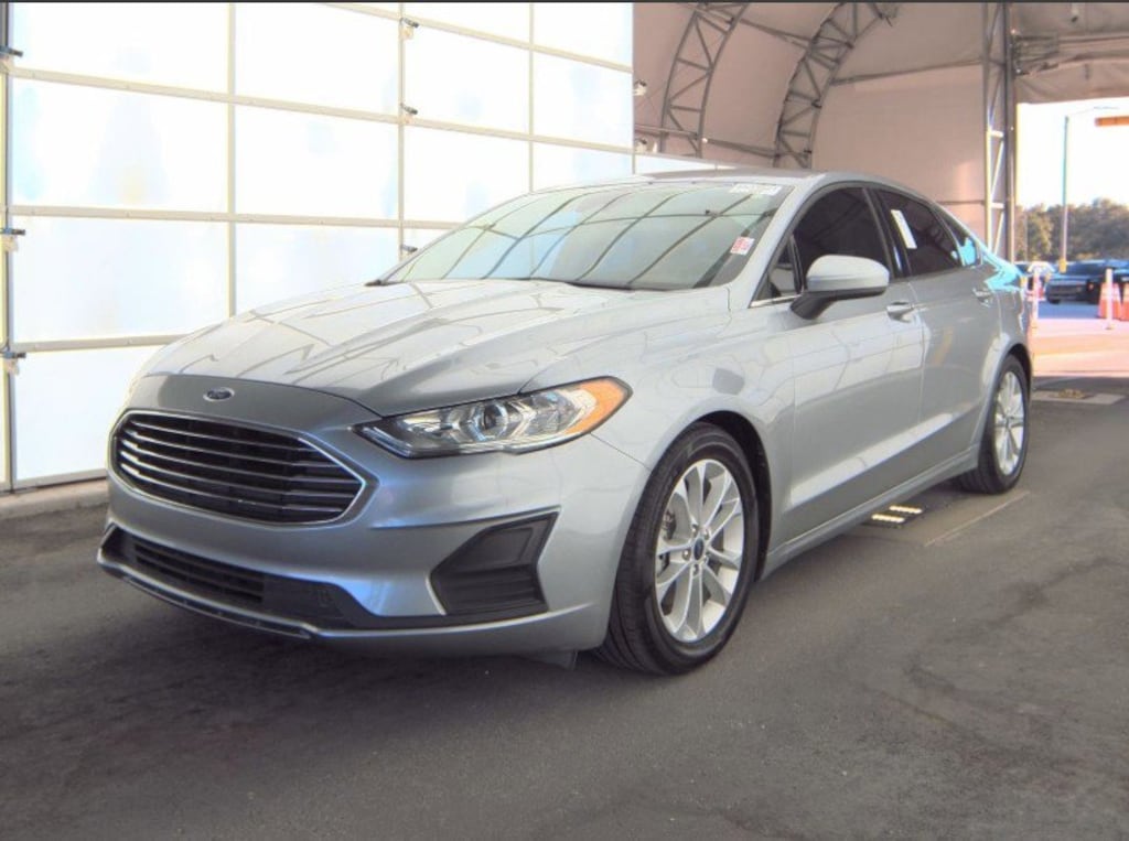 Certified 2020 Ford Fusion SE Sedan