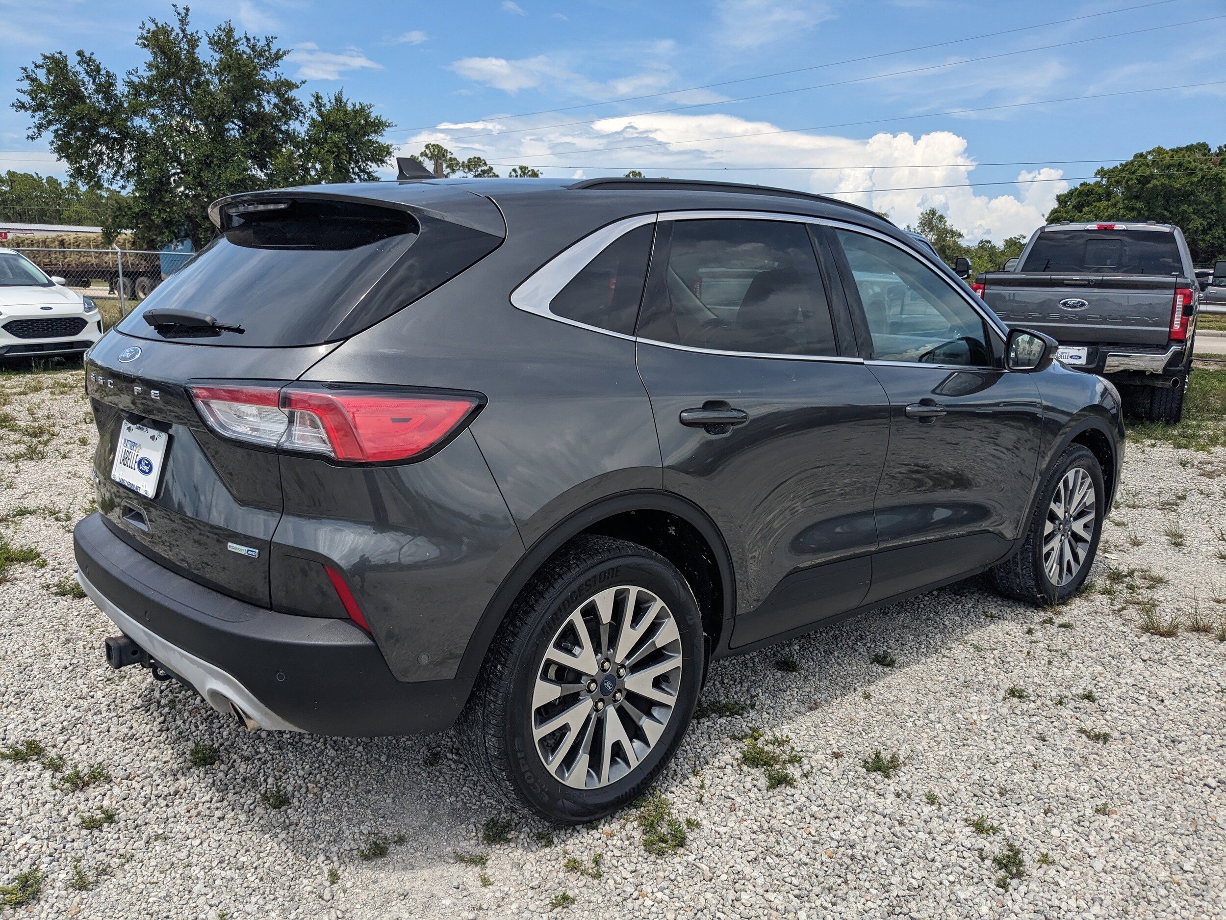 2020 Ford Escape Titanium photo 3