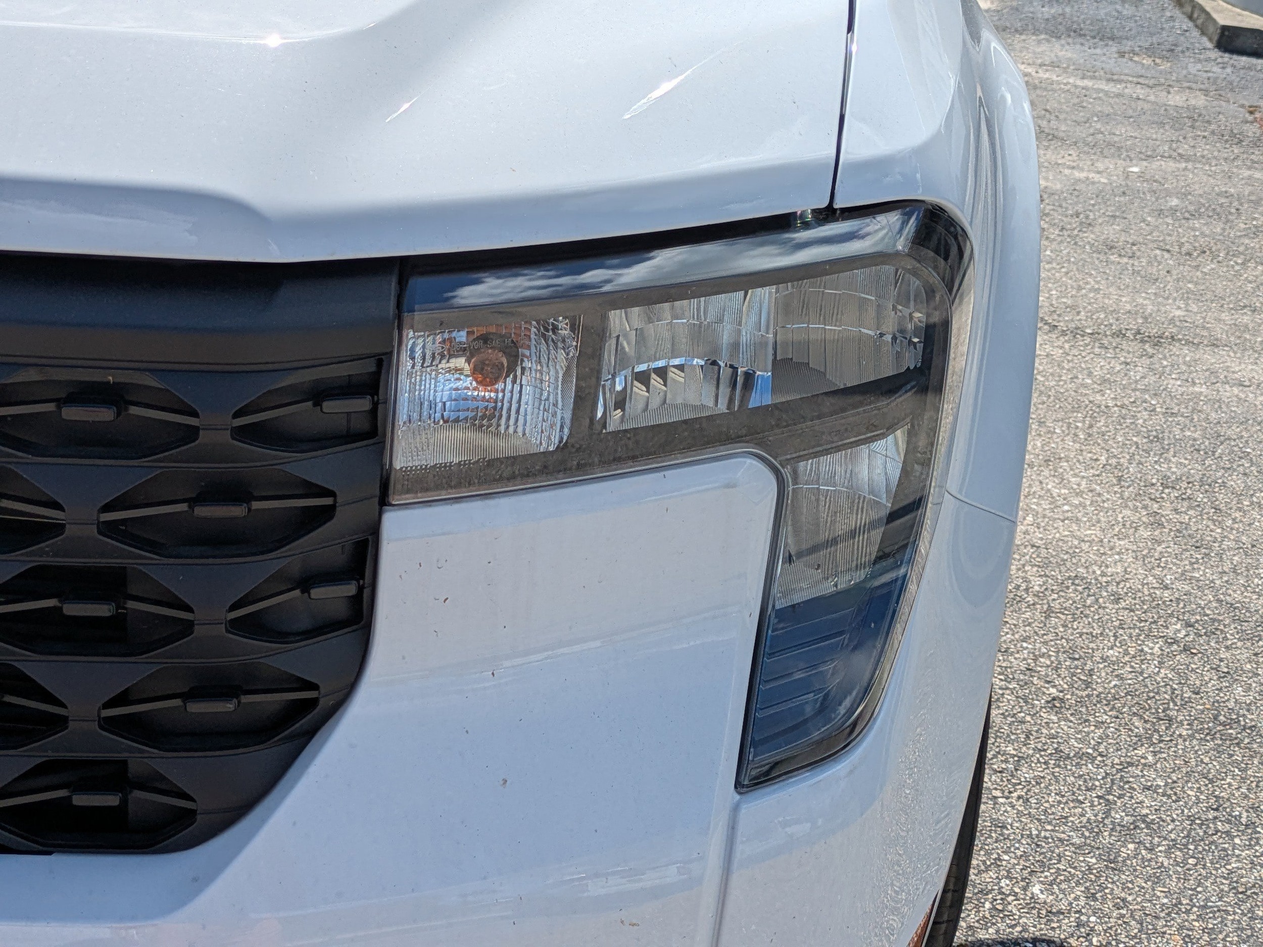 2025 Ford Maverick XL - Photo 9