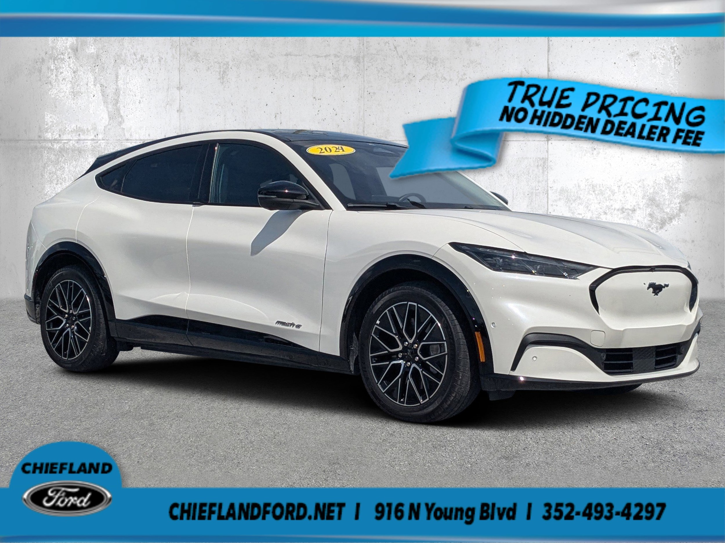 2024 Ford Mustang-Mach-e Premium's photo