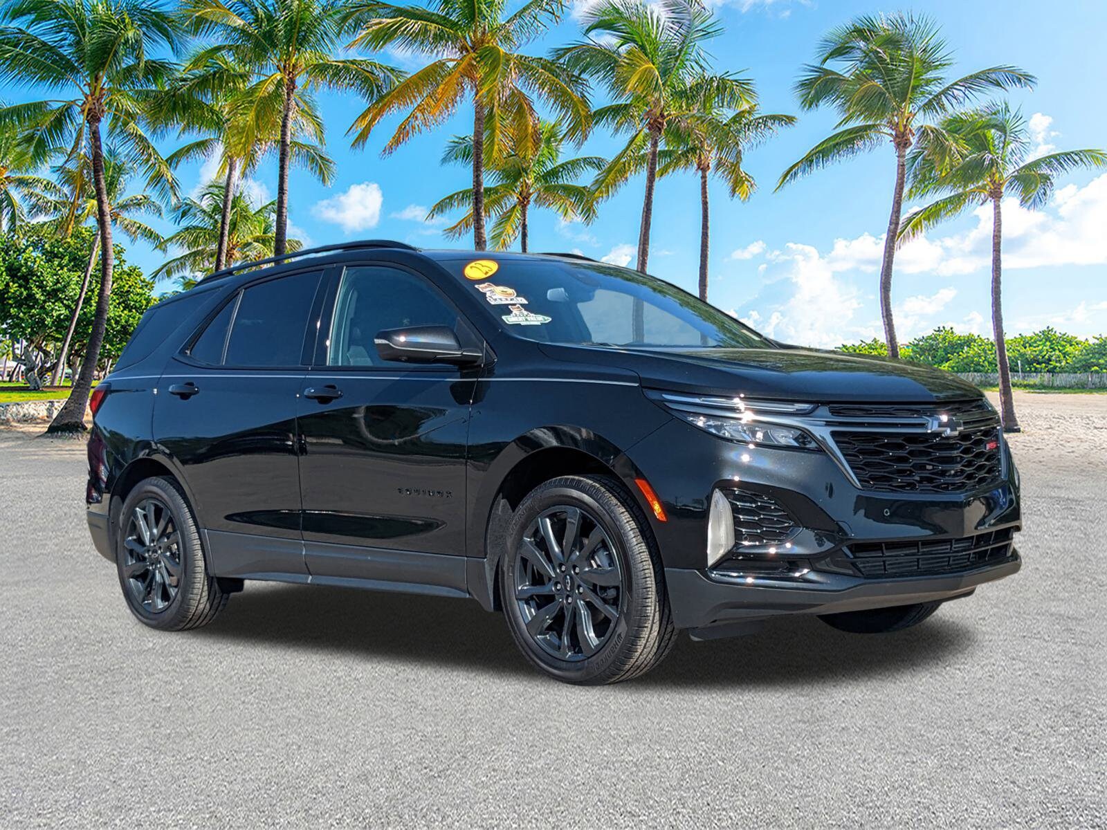 2023 Chevrolet Equinox RS photo 2