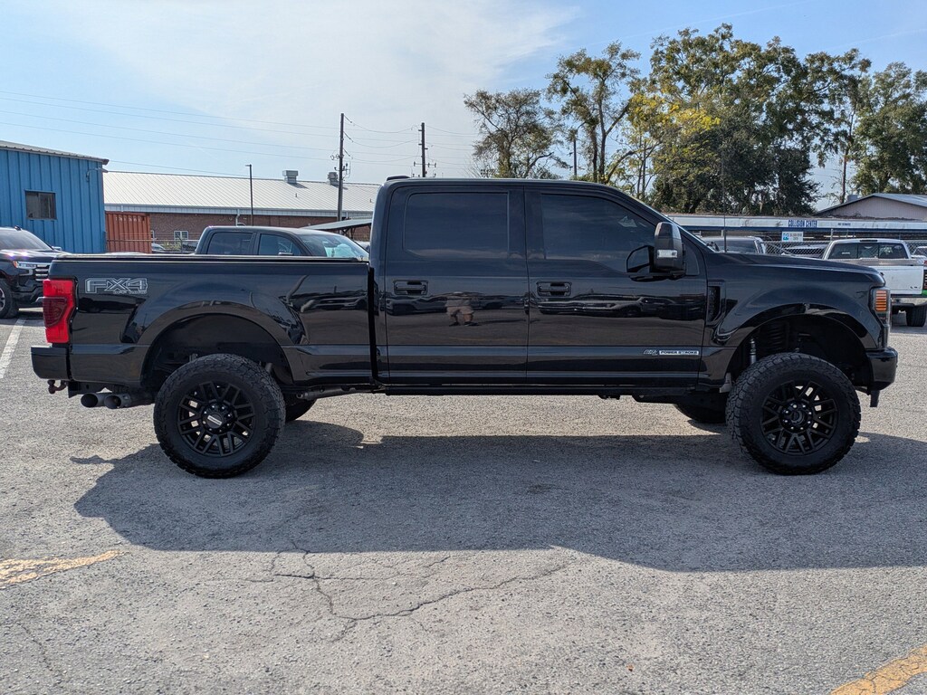 Used 2022 Ford F-250 LARIAT Truck Crew Cab