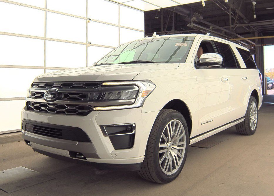 Used 2022 Ford Expedition Platinum with VIN 1FMJK1MT8NEA47677 for sale in Chiefland, FL