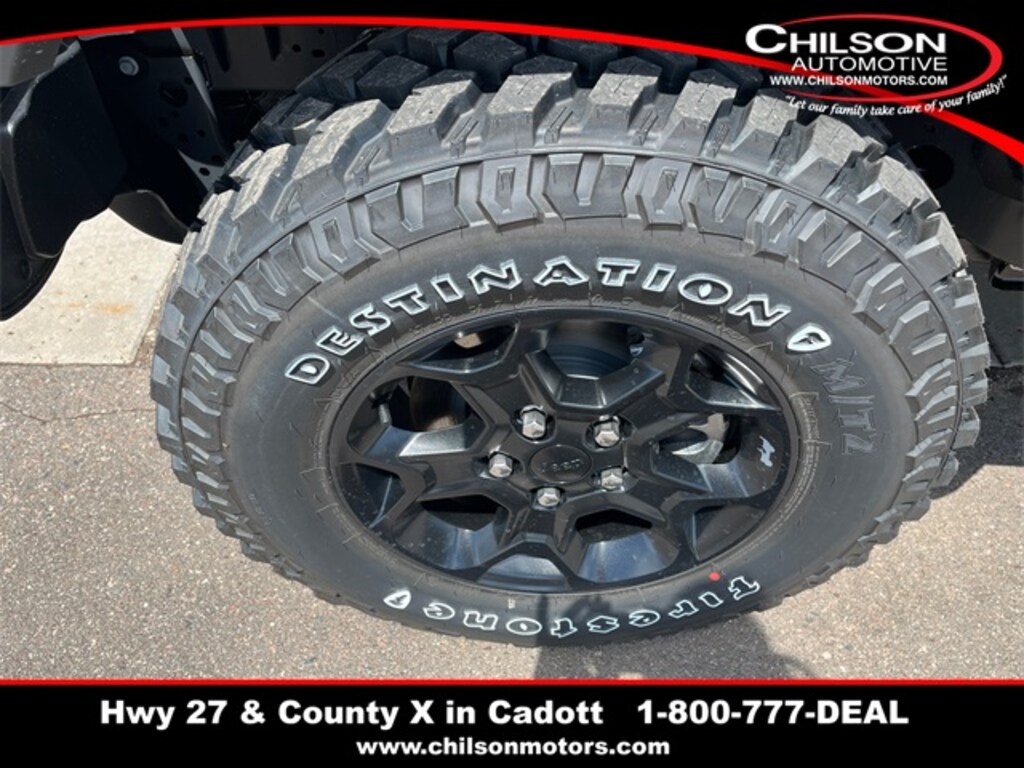 New 2023 Jeep Gladiator WILLYS 4X4 For Sale in Cadott, WI Near