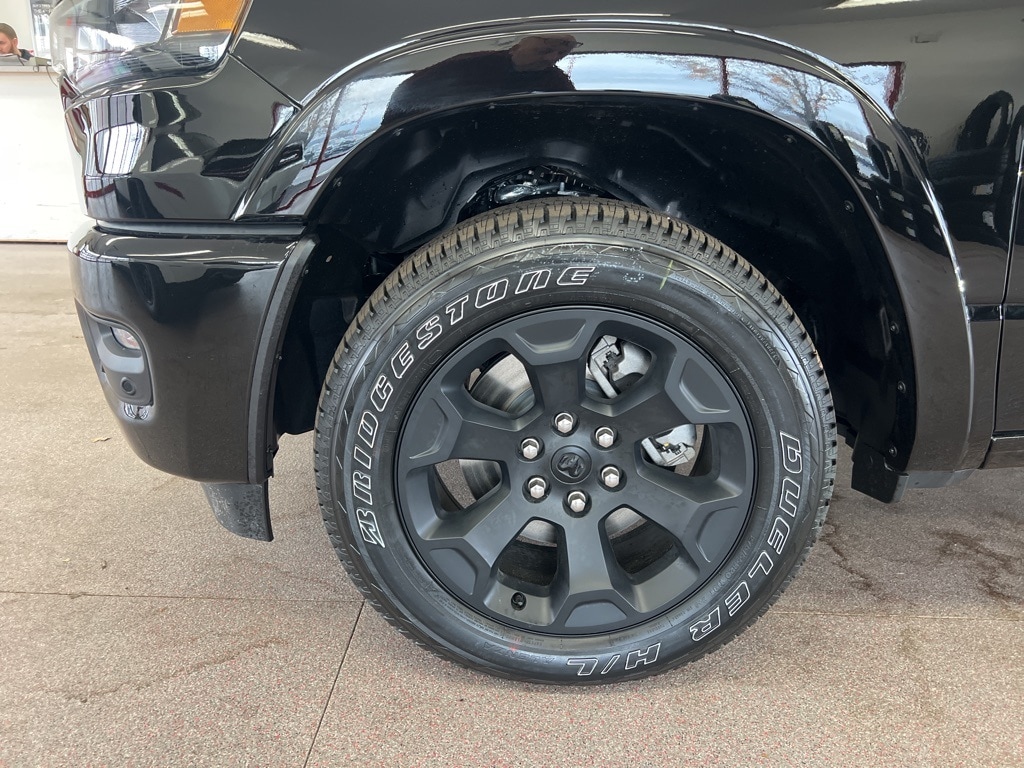 New 2026 Ram 1500 BIG HORN CREW CAB 4X4 5'7 BOX Pickup