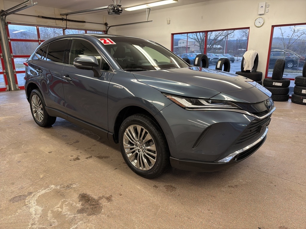 2021 Toyota Venza Limited's photo