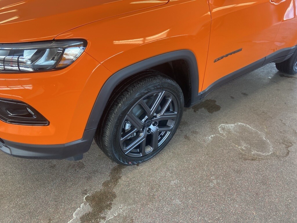 New 2026 Jeep Compass LIMITED ALTITUDE 4X4 Sport Utility