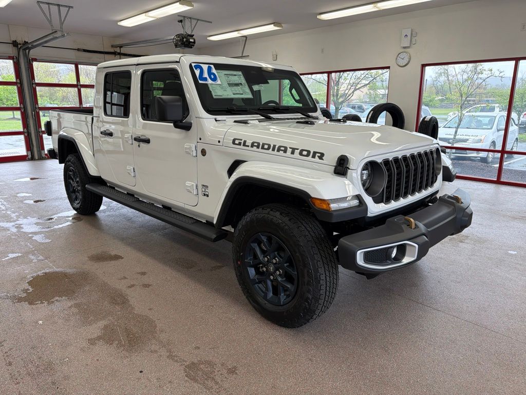 2026 Jeep Gladiator 85th Anniversary Edition Auto's photo