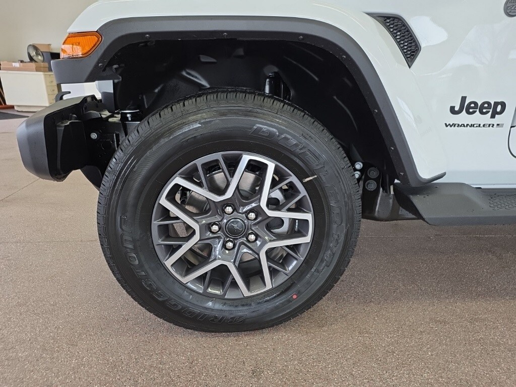 New 2026 Jeep Wrangler 4-DOOR SAHARA Sport Utility