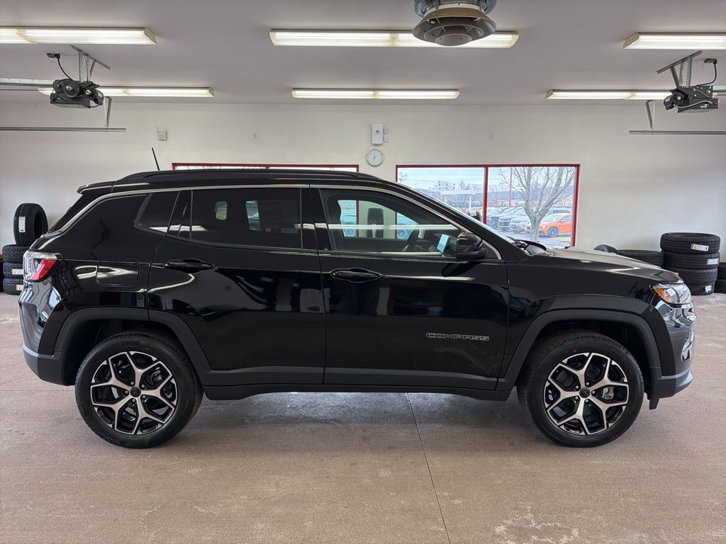 2026 Jeep Compass Limited - Photo 29
