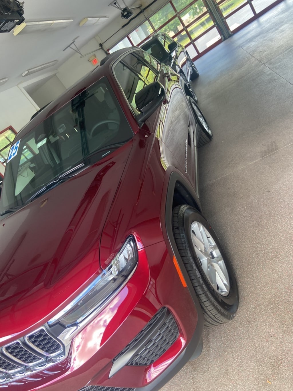 New 2025 Jeep Grand Cherokee LAREDO X 4X4 Sport Utility