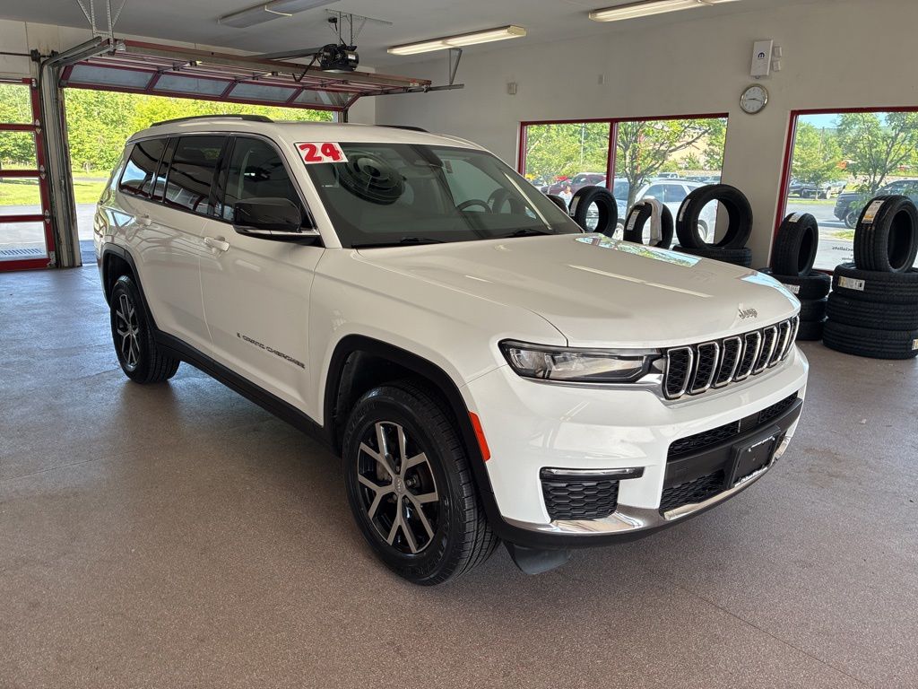 2024 Jeep Grand Cherokee L Limited 4x4's photo