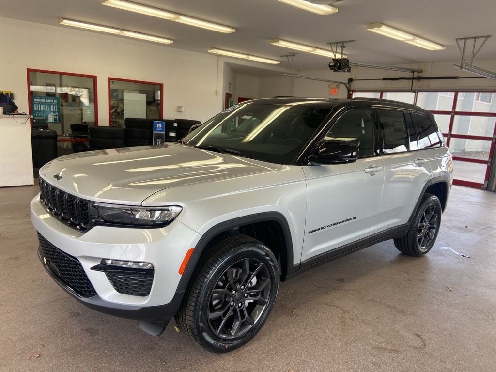 New 2025 Jeep Grand Cherokee LIMITED 4X4 Sport Utility