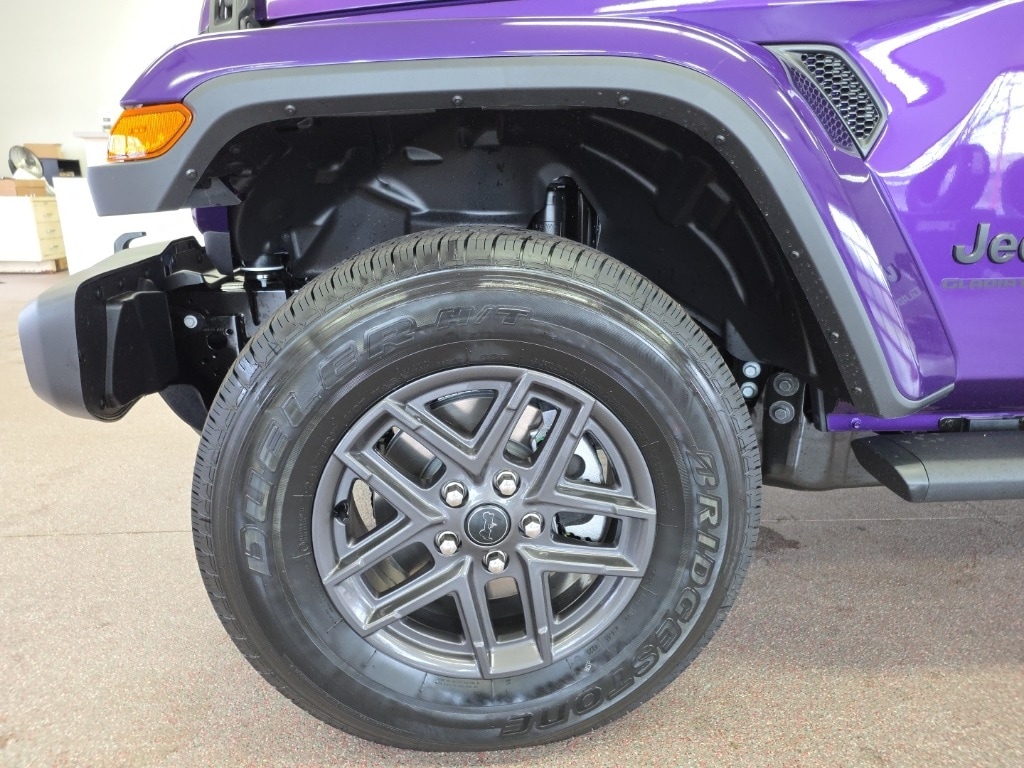 New 2026 Jeep Gladiator SPORT S 4X4 Pickup