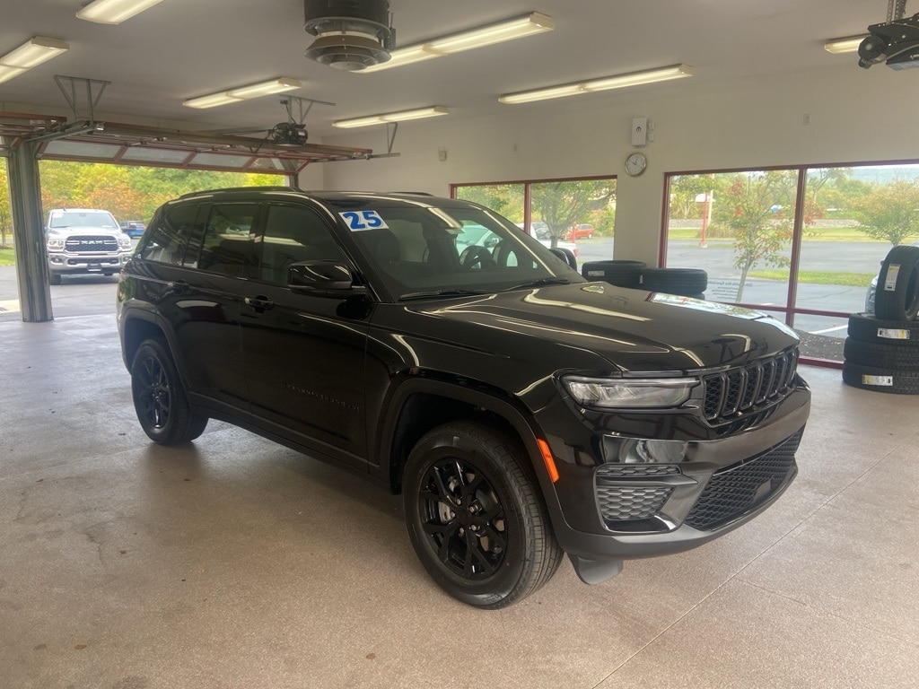New 2025 Jeep Grand Cherokee ALTITUDE X 4X4 Sport Utility