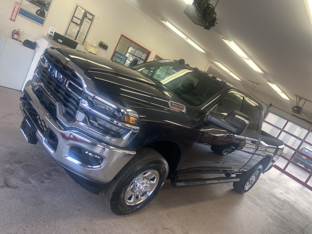 New 2026 Ram 2500 TRADESMAN CREW CAB 4X4 6'4 BOX Pickup