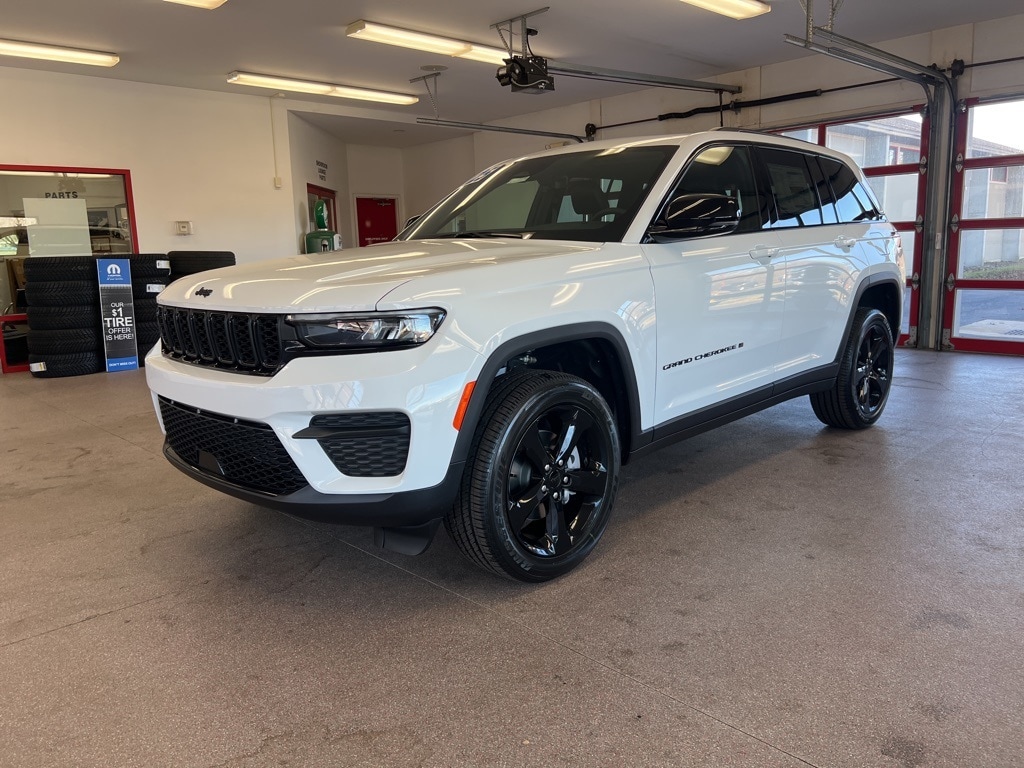 New 2025 Jeep Grand Cherokee ALTITUDE X 4X4 Sport Utility
