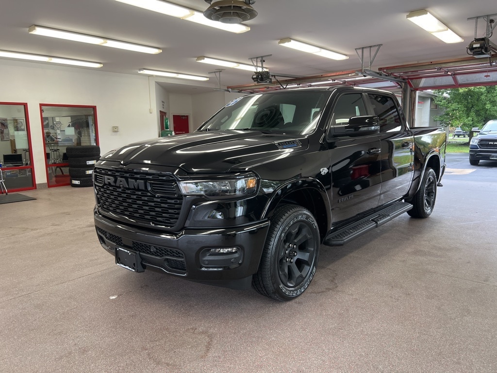 New 2026 Ram 1500 BIG HORN CREW CAB 4X4 5'7 BOX Pickup
