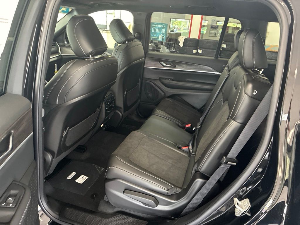 2026 Jeep Grand Cherokee Sport Utility 