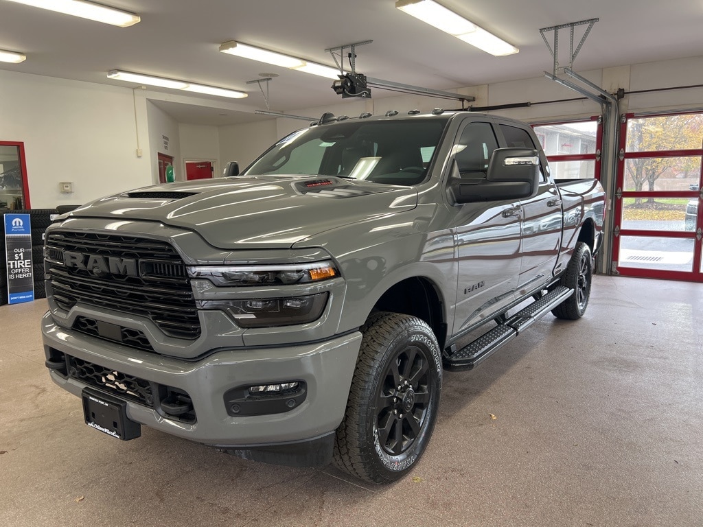 New 2026 Ram 2500 LARAMIE CREW CAB 4X4 6'4 BOX Pickup