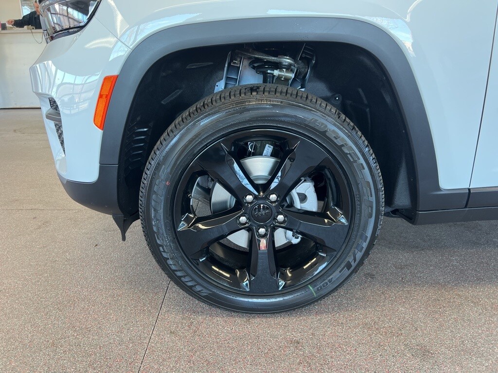 New 2025 Jeep Grand Cherokee ALTITUDE X 4X4 Sport Utility