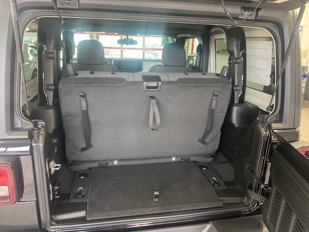 2026 Jeep Wrangler 2-Door Sport - Photo 11