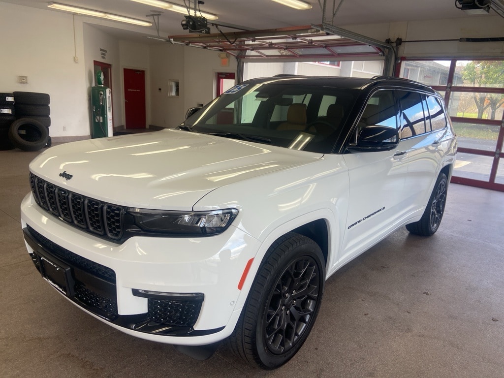 New 2025 Jeep Grand Cherokee L SUMMIT 4X4 Sport Utility