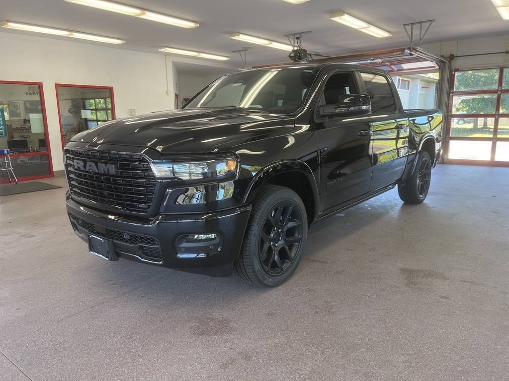 New 2026 Ram 1500 LARAMIE CREW CAB 4X4 5'7 BOX Pickup