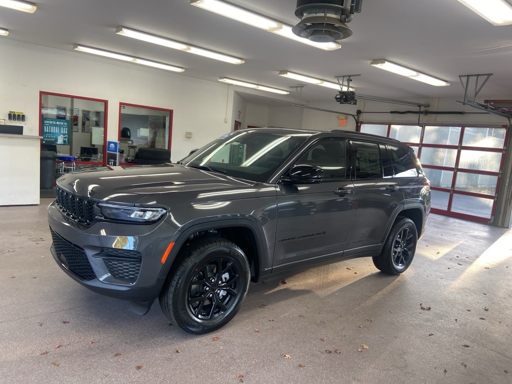 New 2025 Jeep Grand Cherokee ALTITUDE X 4X4 Sport Utility