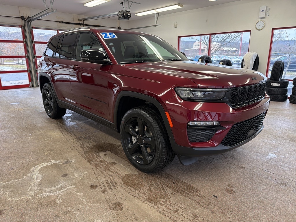 2025 Jeep Grand Cherokee Limited's photo