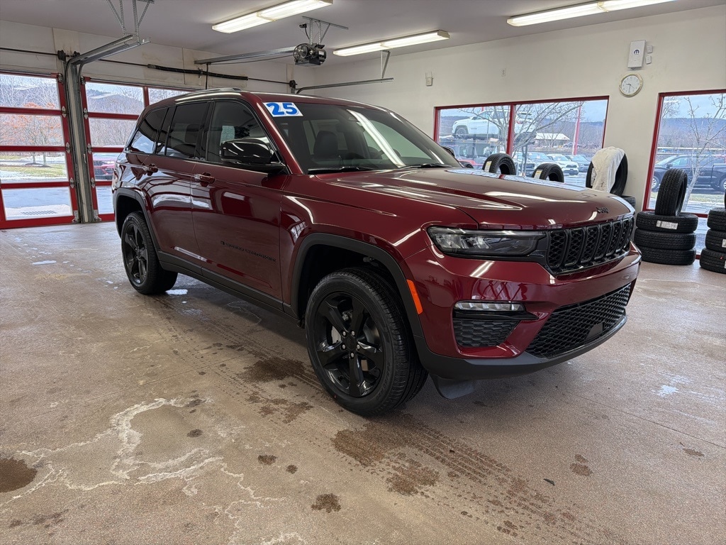 2025 Jeep Grand Cherokee Limited's photo