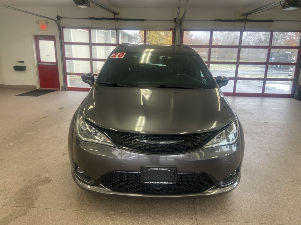 Used 2020 Chrysler Pacifica Touring L Minivan/Van