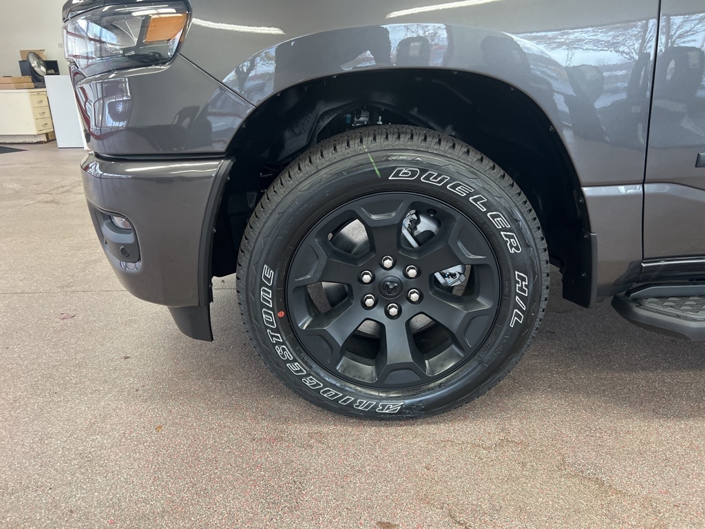 New 2025 Ram 1500 Tradesman Crew Cab 4x4 5'7 Box Pickup