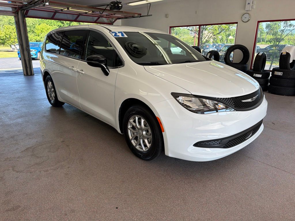 2027 Chrysler Pacifica Passenger Van 