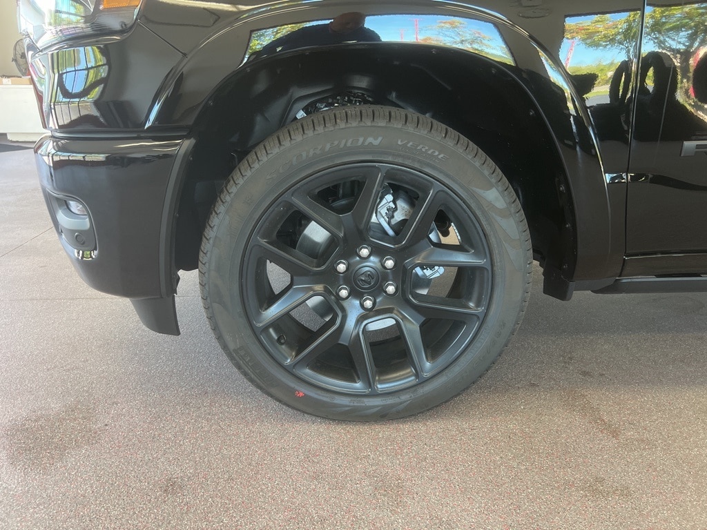 New 2026 Ram 1500 LARAMIE CREW CAB 4X4 5'7 BOX Pickup