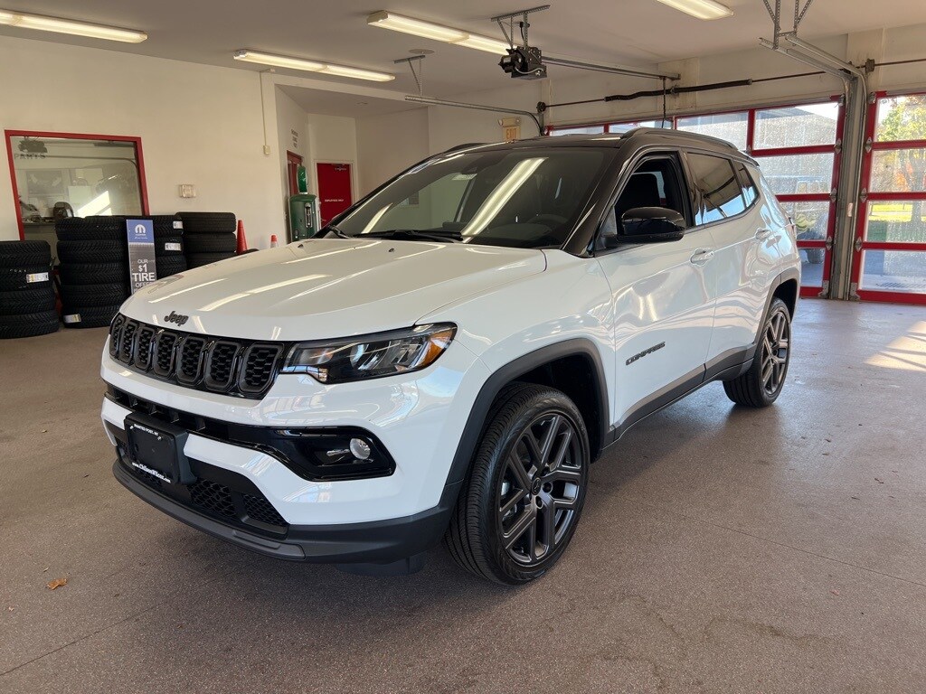 New 2026 Jeep Compass LIMITED ALTITUDE 4X4 Sport Utility