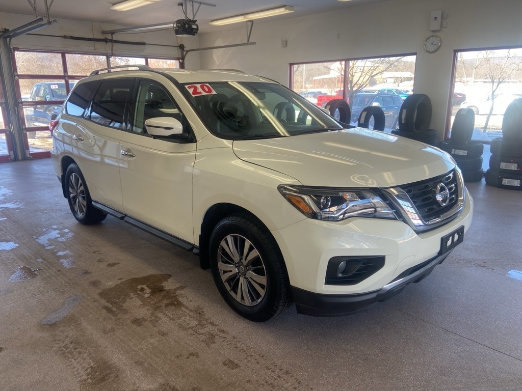2020 Nissan Pathfinder SL