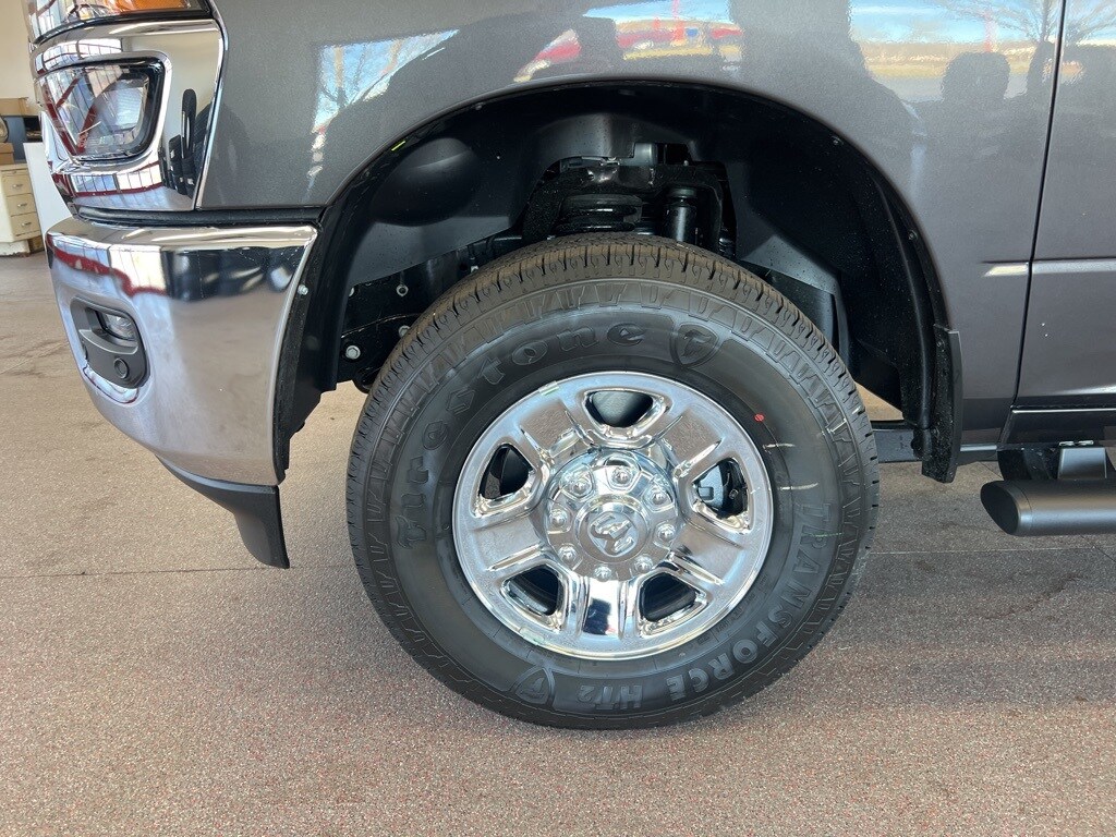 New 2026 Ram 2500 TRADESMAN CREW CAB 4X4 6'4 BOX Pickup