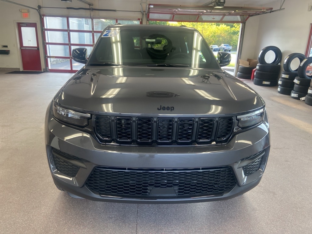 New 2025 Jeep Grand Cherokee ALTITUDE X 4X4 Sport Utility