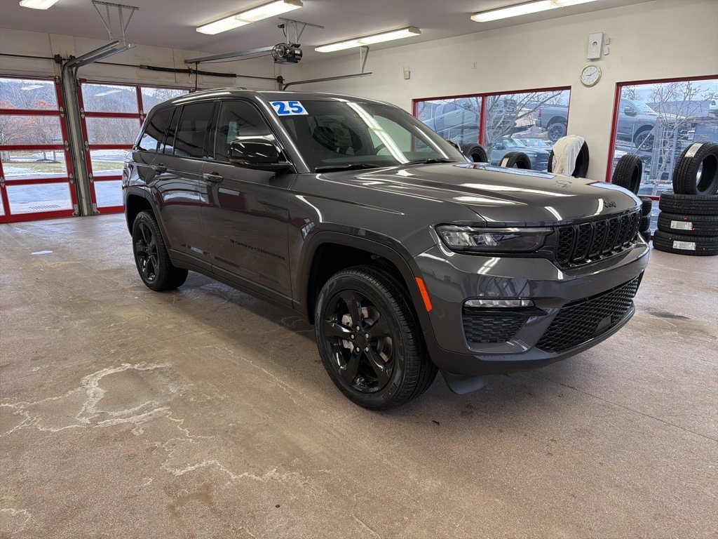 2025 Jeep Grand Cherokee Limited's photo