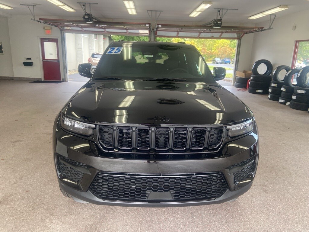 New 2025 Jeep Grand Cherokee ALTITUDE X 4X4 Sport Utility