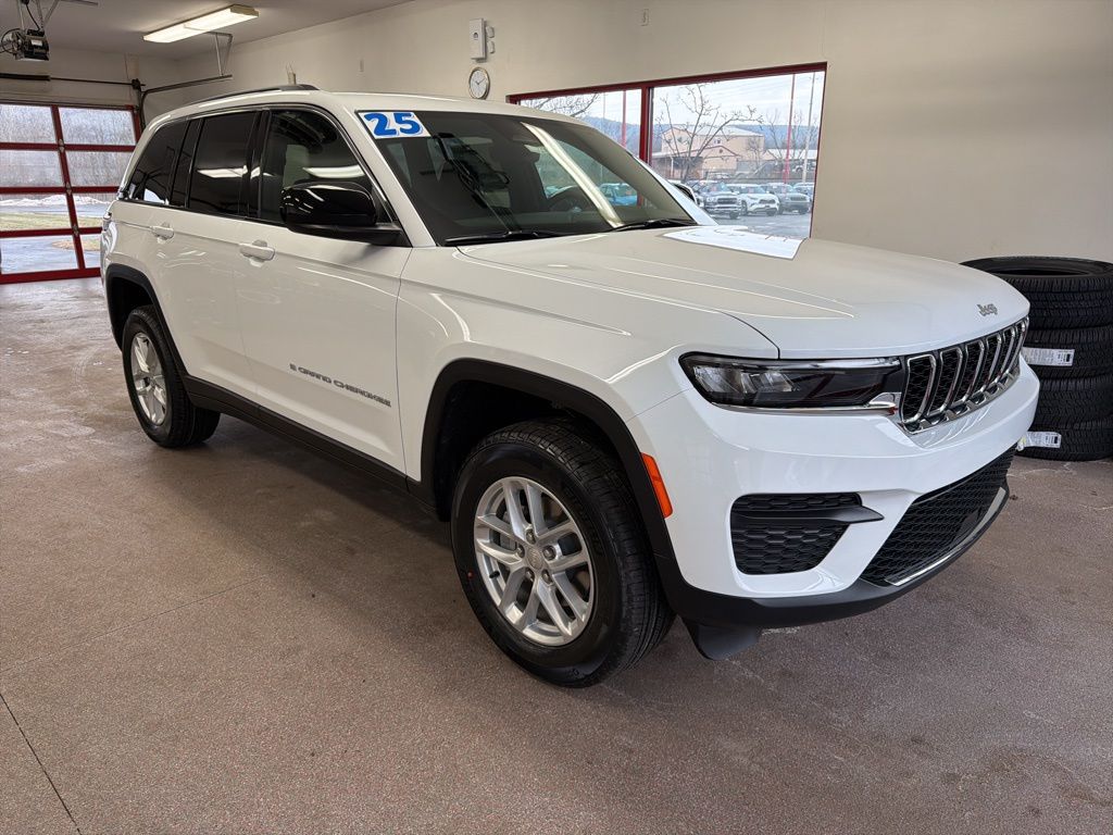 2025 Jeep Grand Cherokee Sport Utility 