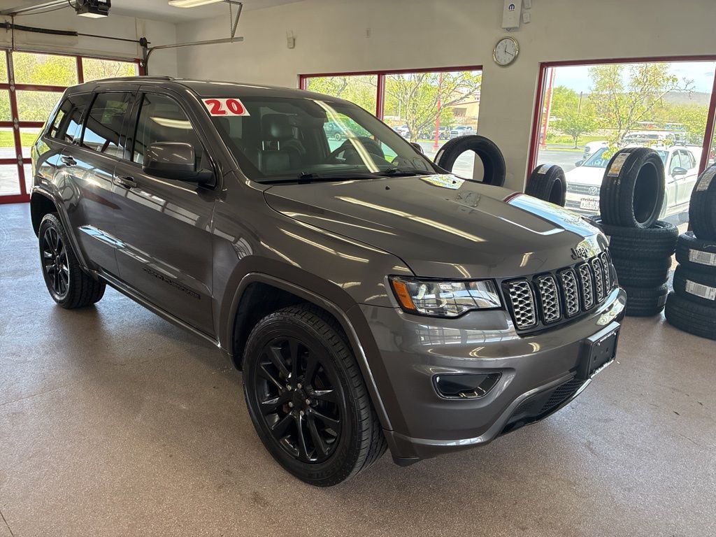 2020 Jeep Grand Cherokee Altitude 4WD's photo